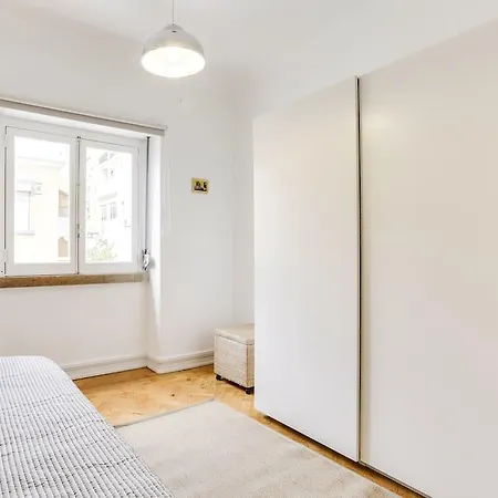 Gorgeous 1 Bed In Lovely Graca * Lisboa