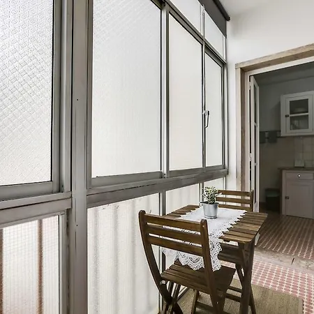 Apartamento Gorgeous 1 Bed In Lovely Graca Lisboa